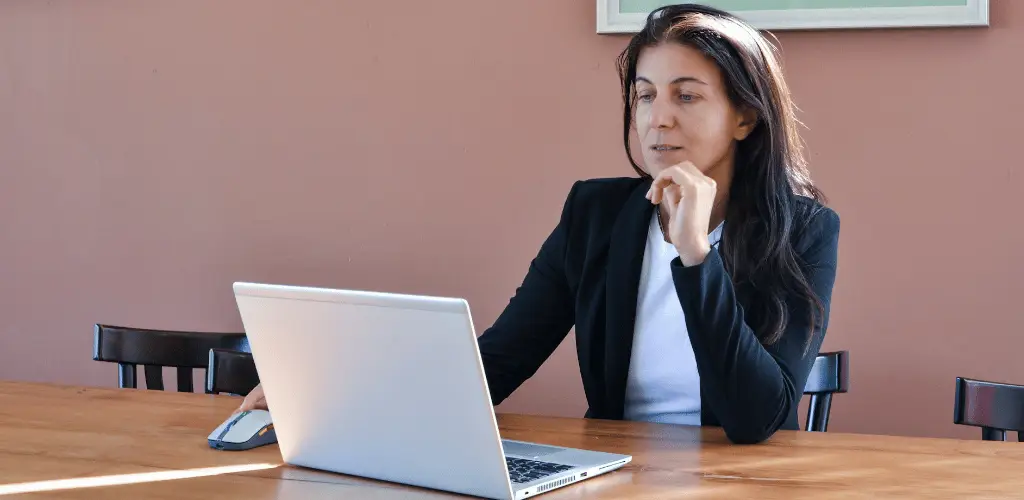 Was wird in einem Online-MBA-Studium vermittelt?