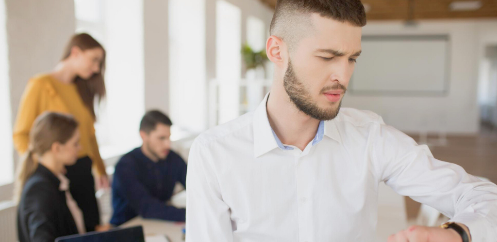 Zeitmanagement im berufsbegleitenden Studium: Die größten Zeitfresser und wie Du sie vermeidest